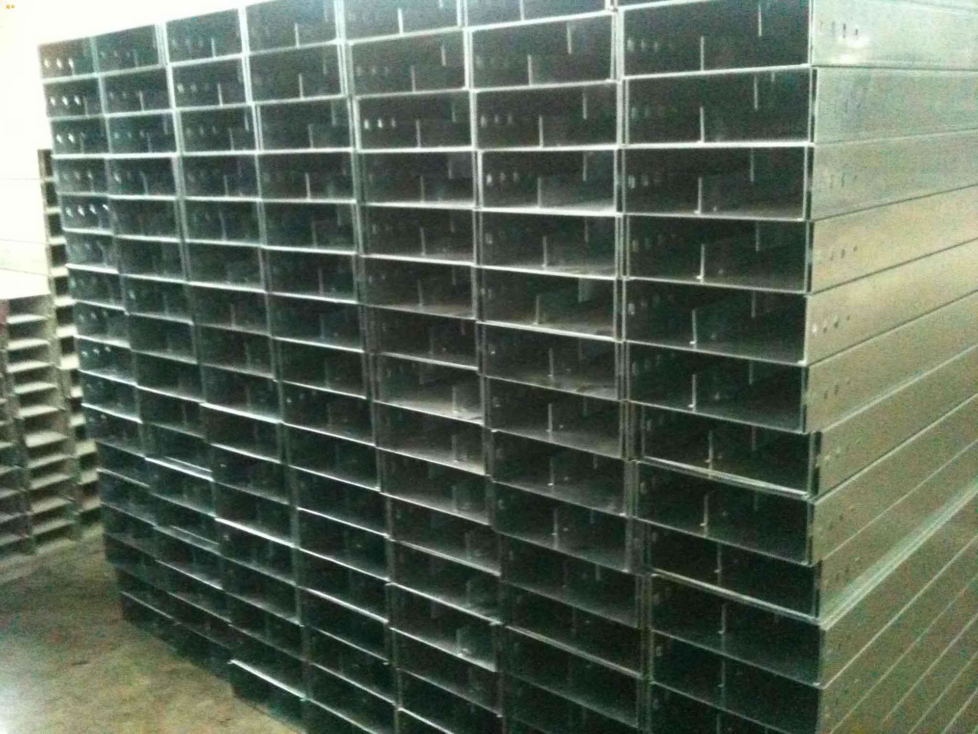 電纜橋架價(jià)格為什么會(huì)有的那么貴